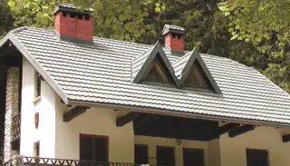 Țiglă metalică Lindab Roca Serena